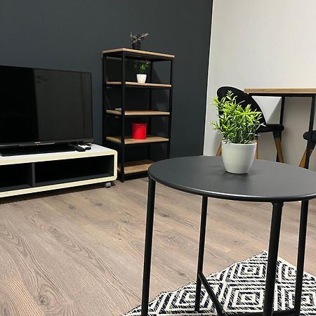 M - Square Private Rooms Скопье Номер фото