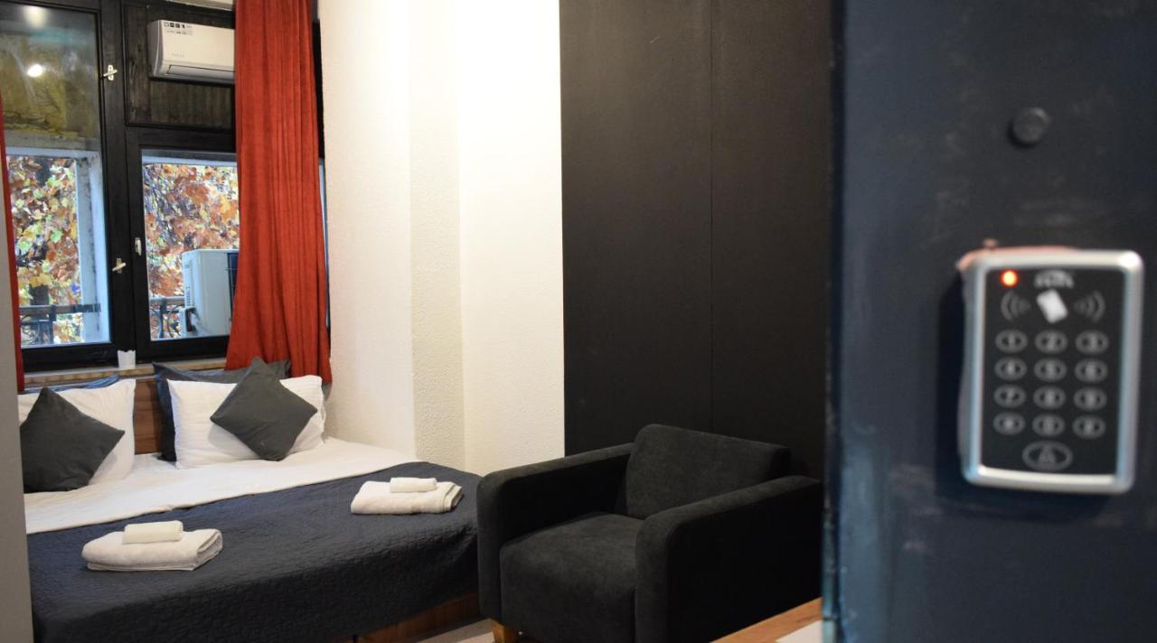 M - Square Private Rooms Скопье Экстерьер фото