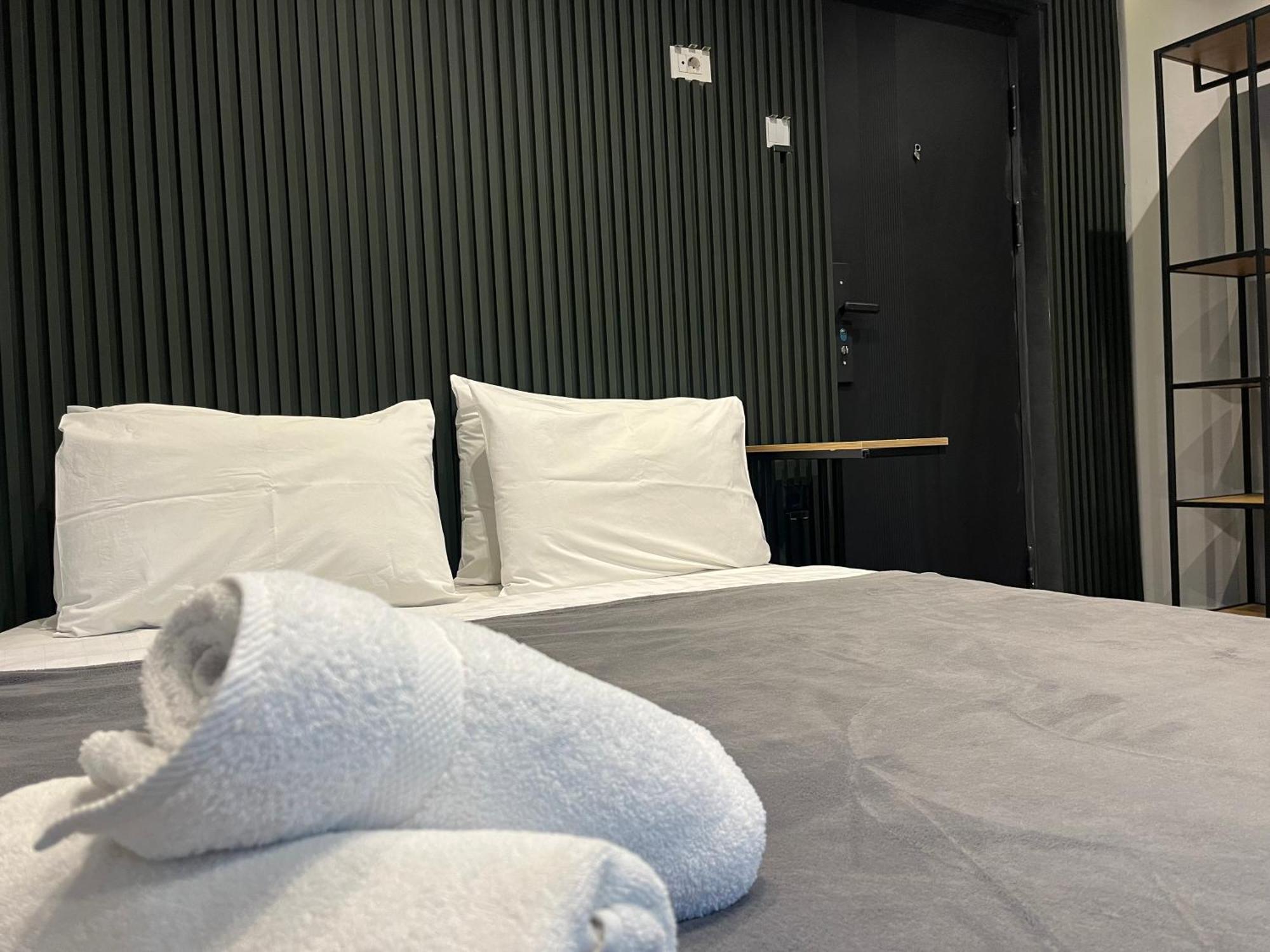 M - Square Private Rooms Скопье Номер фото
