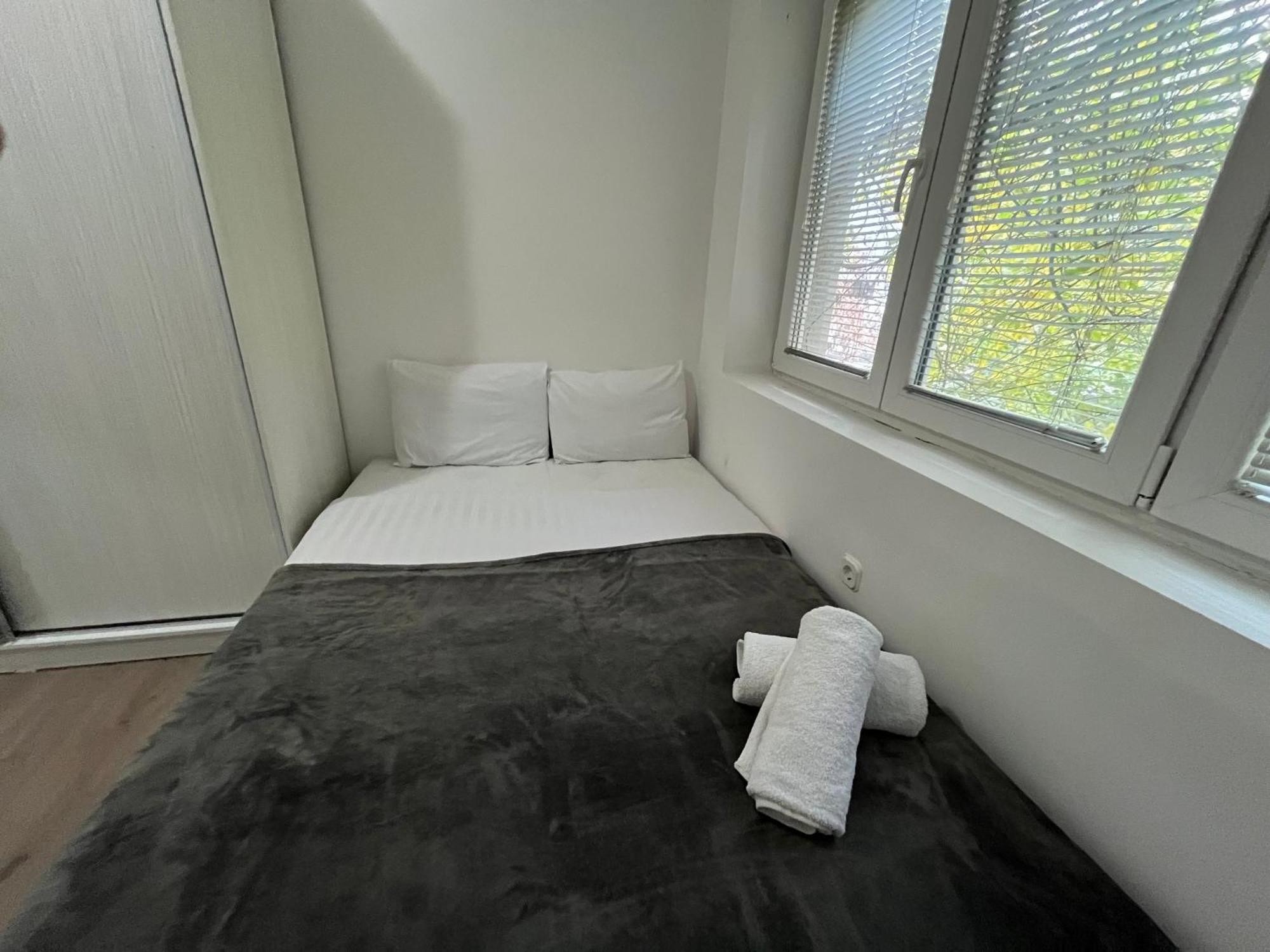 M - Square Private Rooms Скопье Номер фото