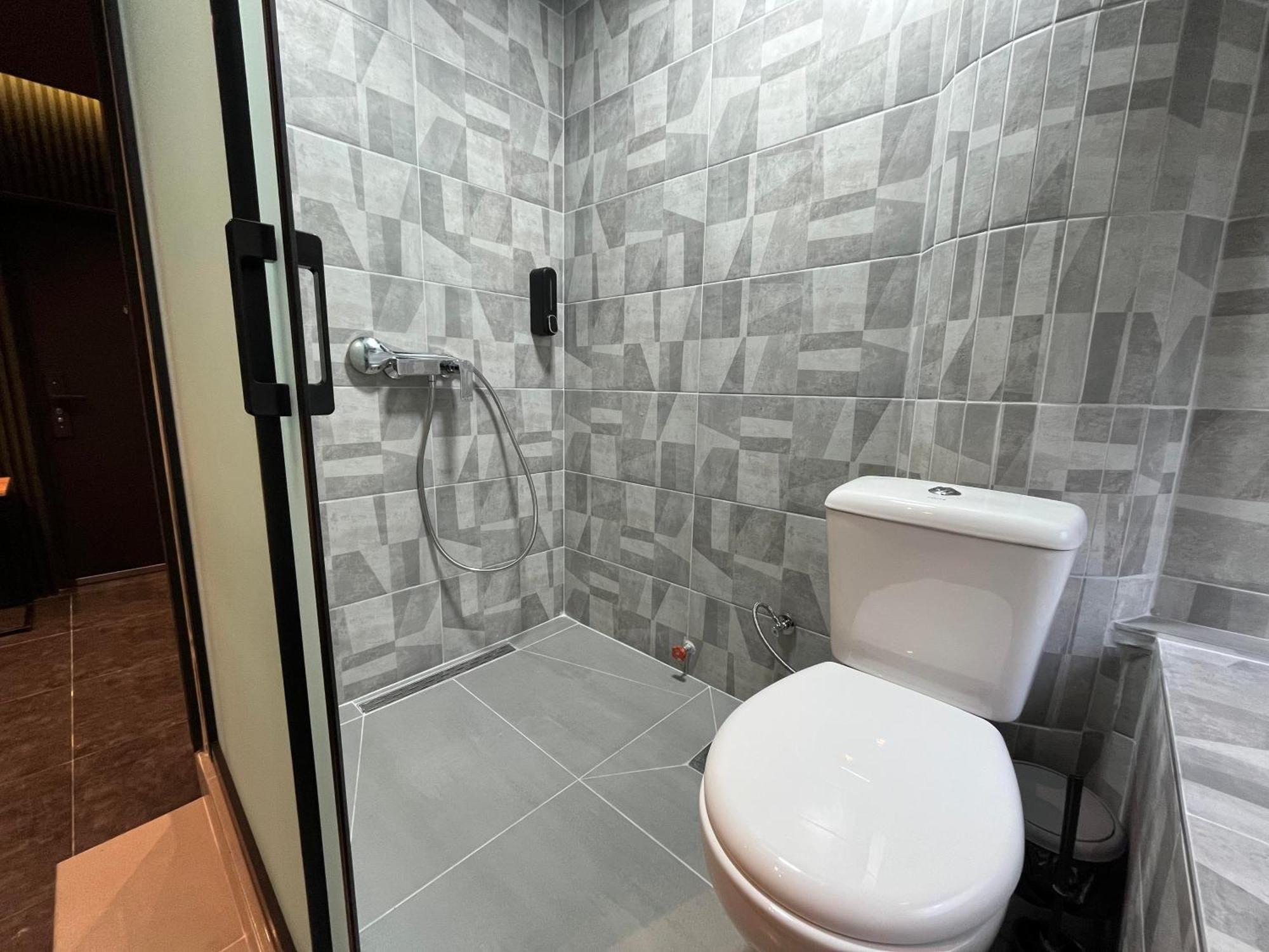 M - Square Private Rooms Скопье Номер фото